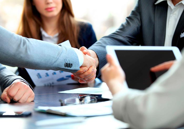 Агентские<br><strong>УСЛУГИ</strong> Image